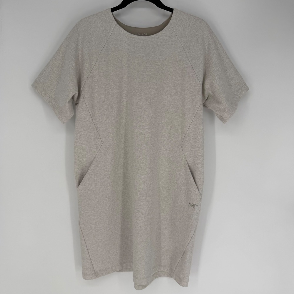 ARC'TERYX MOMENTA DRESS HEATHER OATMEAL LIGHT GREY LARGE ATHLEISURE MINIMALIST
